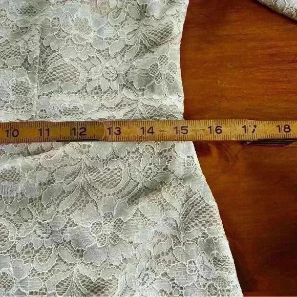 New Eliza J | Cold Shoulder Dress Lace Ivory peach lining Size 10 Wedding Formal - Picture 16 of 16